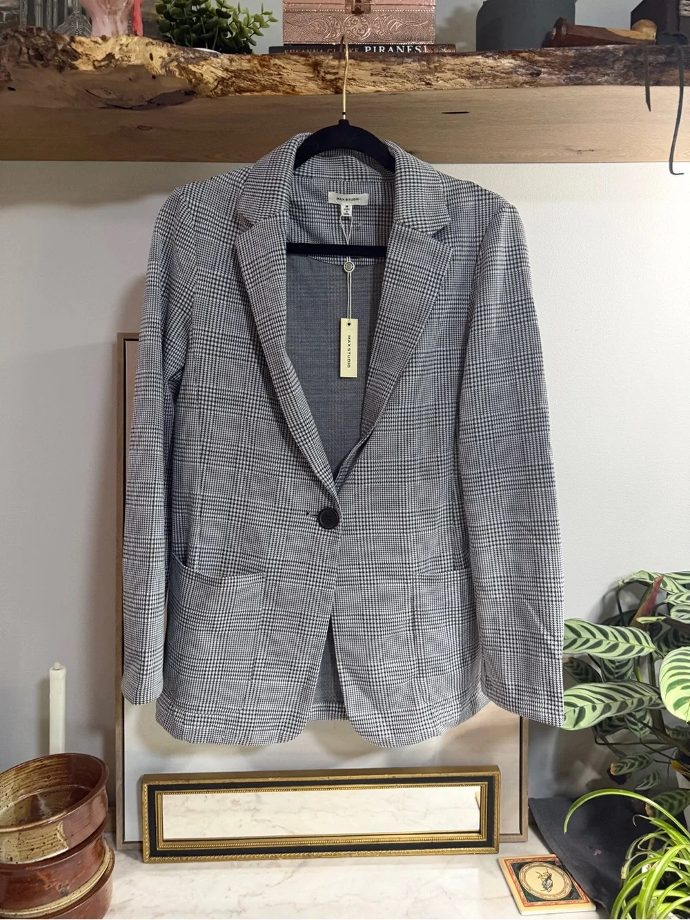 NWT Max Studio Men’s Grey Plaid Single-Button Blazer